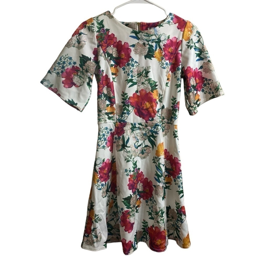 NWT ModCloth Closet London Floral Fit Flare Short Sleeve MIDI Dress Size 6